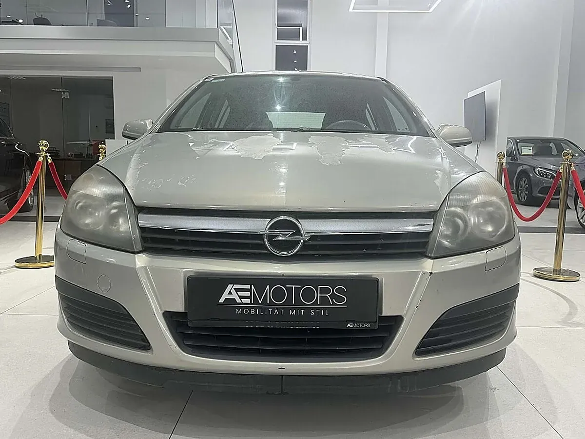 Opel Astra 2006 photo 2