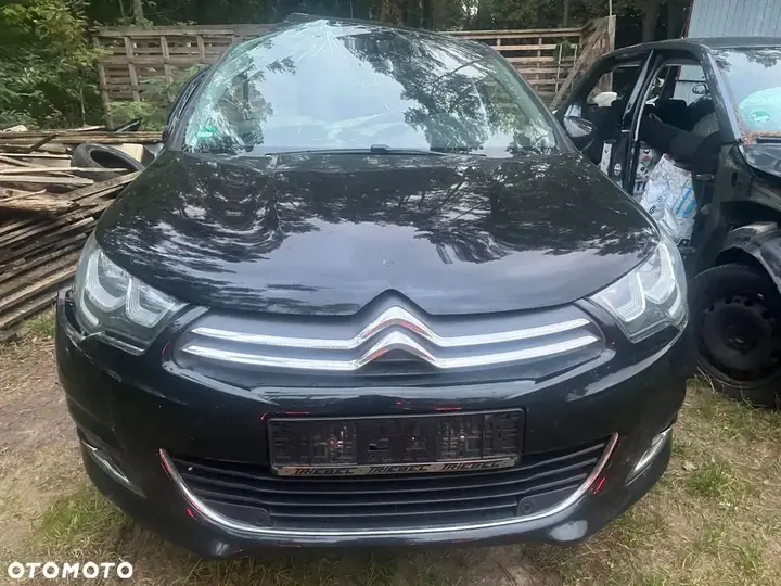 Citroen C4 2016 photo 2