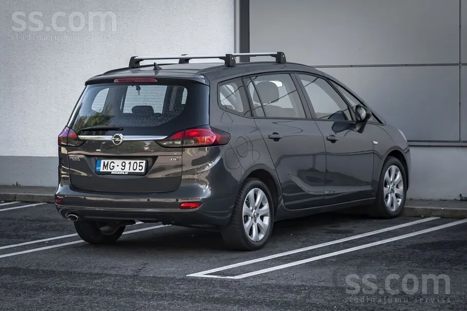 Opel Zafira 2015 photo 4