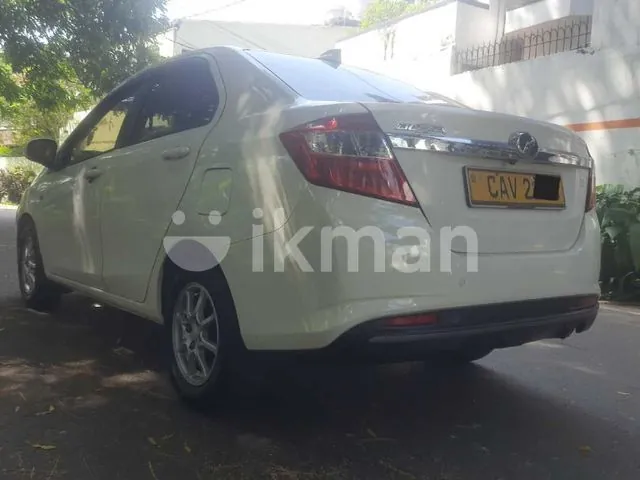 Perodua Bezza 2017 photo 3
