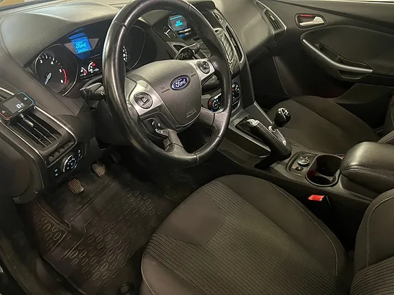 Ford Focus 2014 photo 4