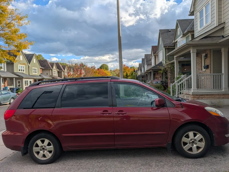 Toyota Sienna 2008 photo 3