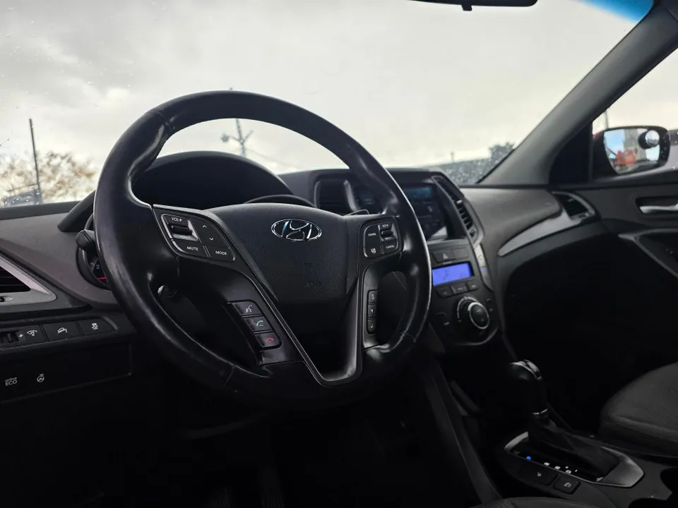 Hyundai Santa Fe 2013 photo 3