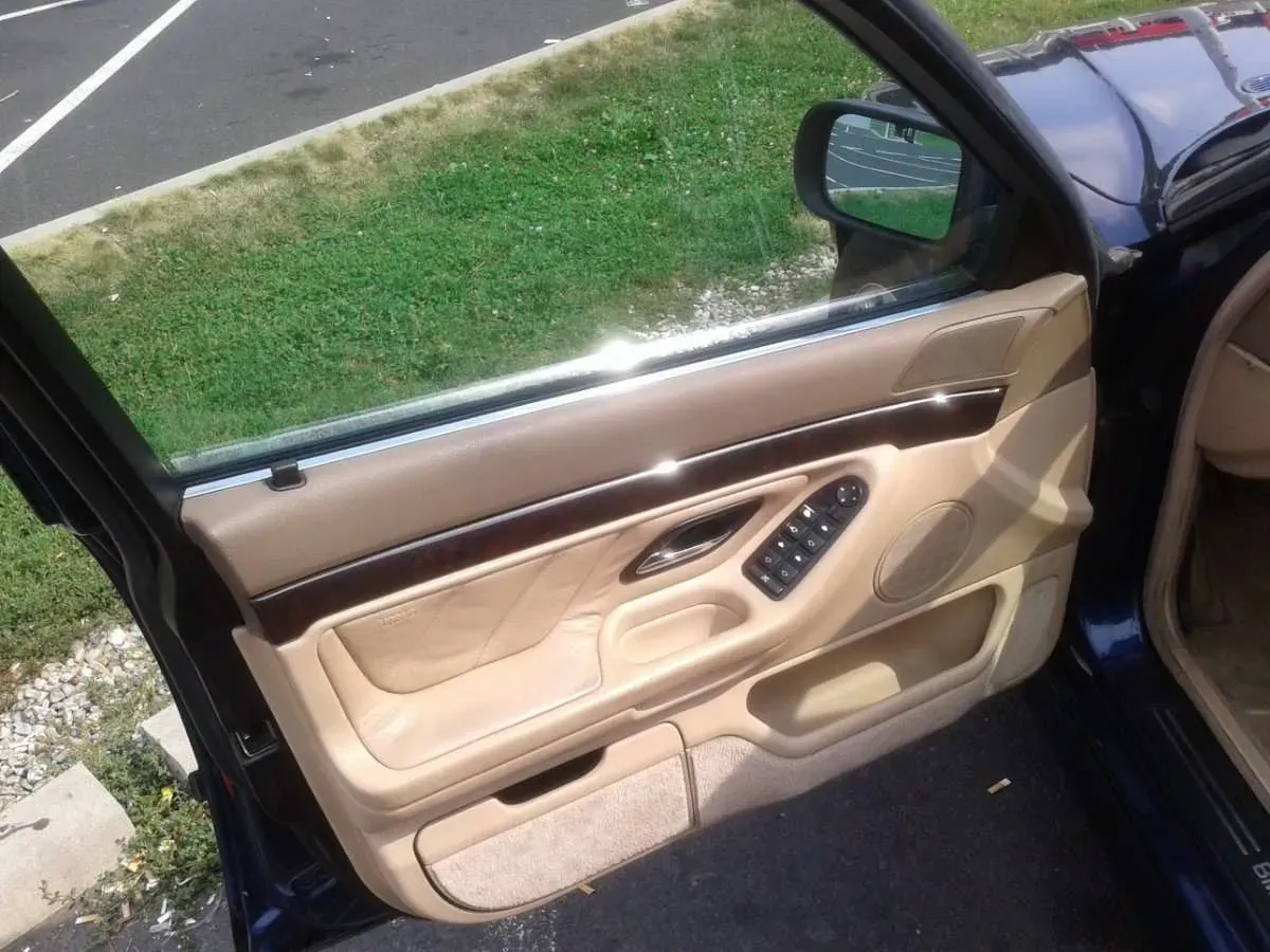 BMW 7 Series 1997 photo 2