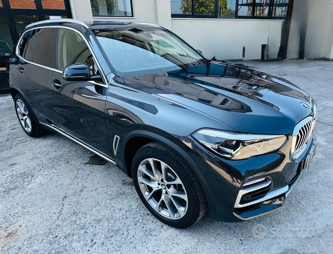 BMW X5 2021 photo 2