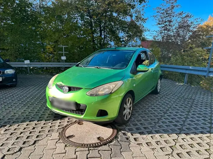 Mazda 2
