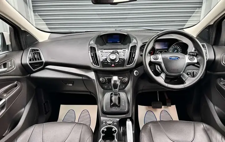 Ford Kuga 2014 photo 4