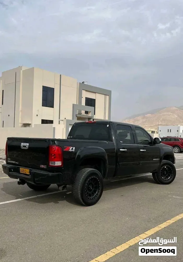 GMC Sierra 2009 photo 2