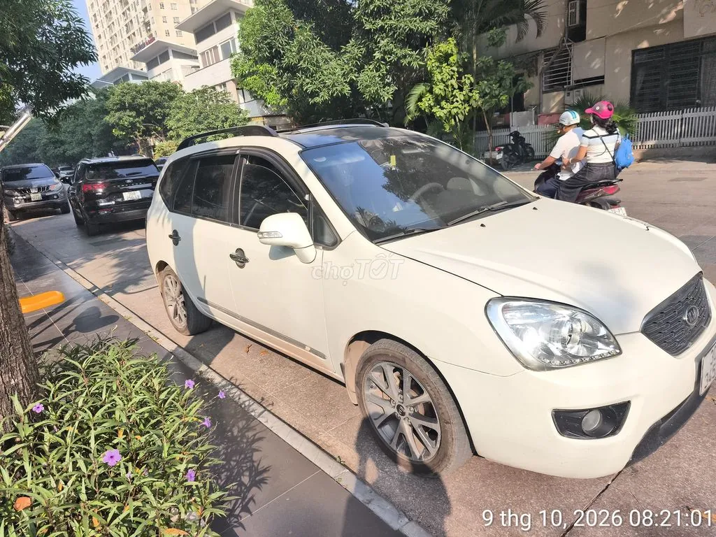 Kia Carens 2014 photo 5