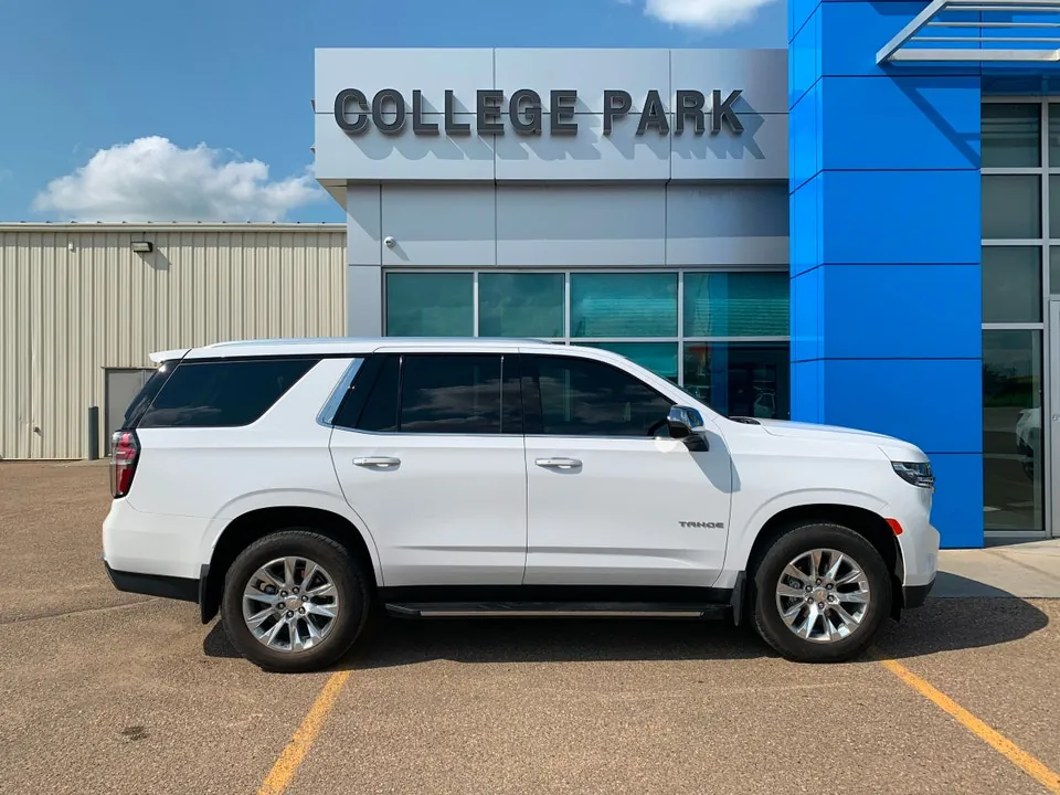 Chevrolet Tahoe 2023 photo 2
