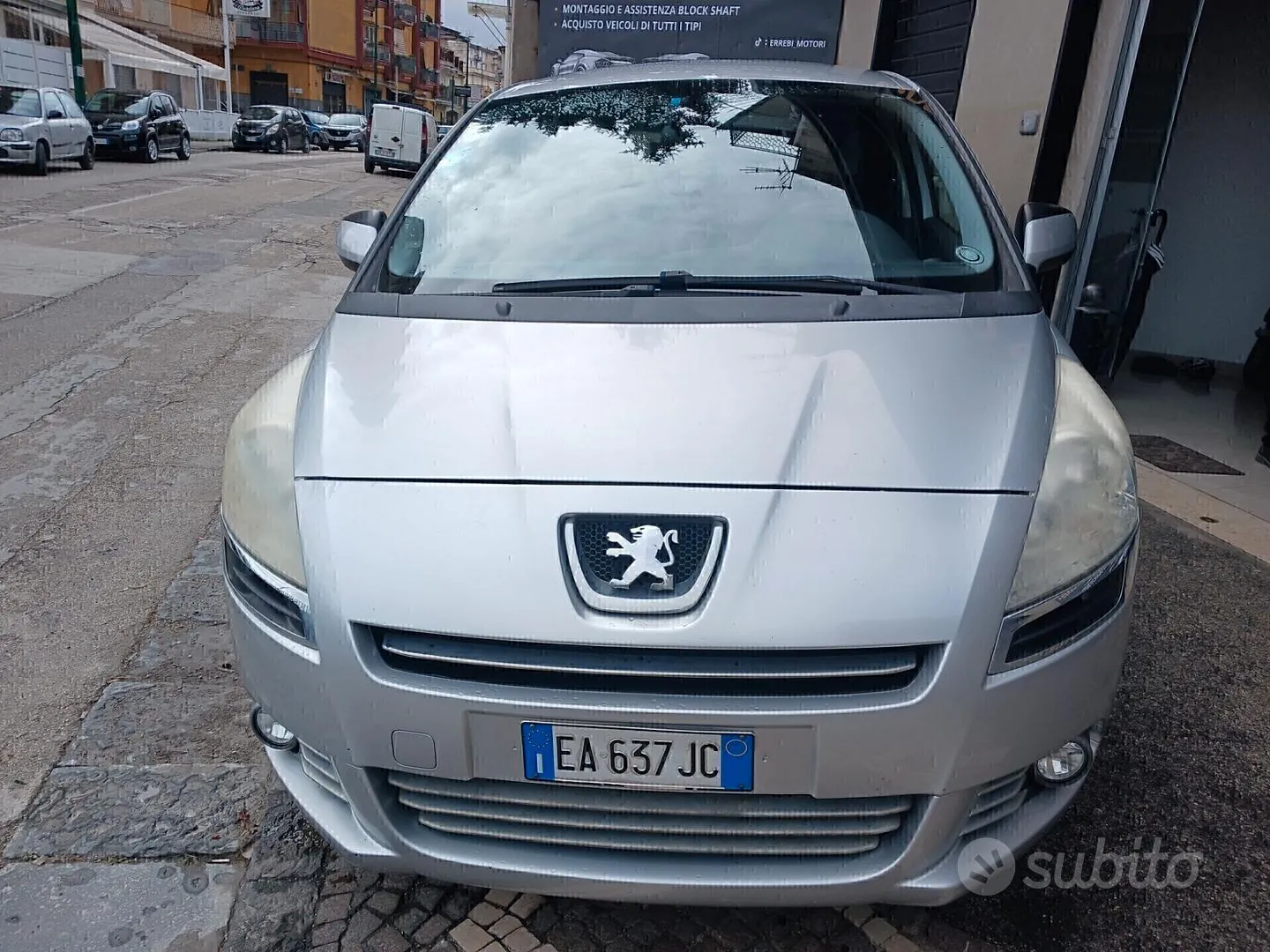 Peugeot 5008