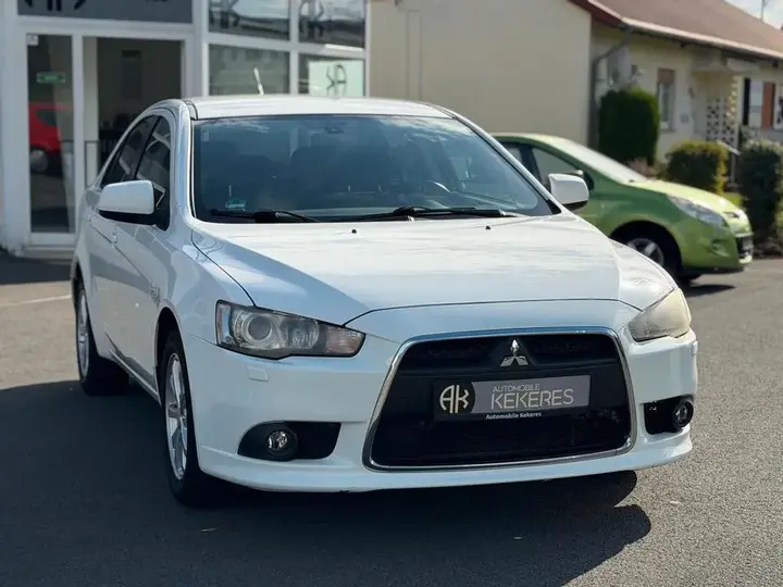 Mitsubishi Lancer Sportback