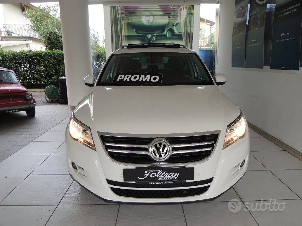 Volkswagen Tiguan 2011 photo 2