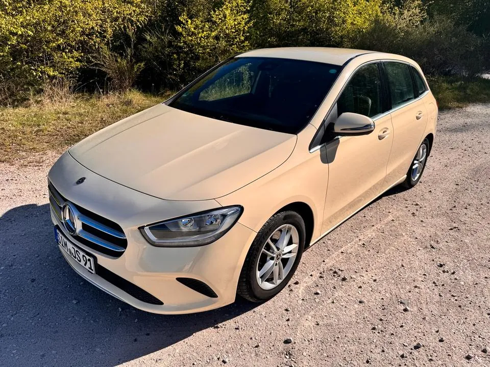 Mercedes-Benz B200D
