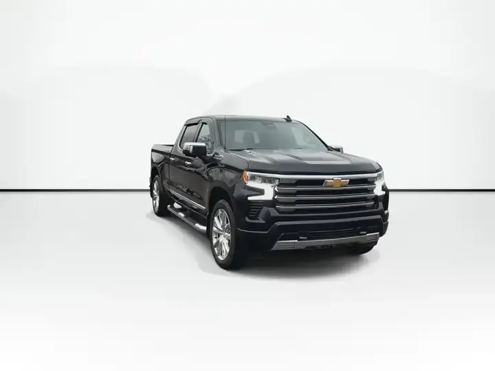 Chevrolet Silverado 1500 2023 photo 3