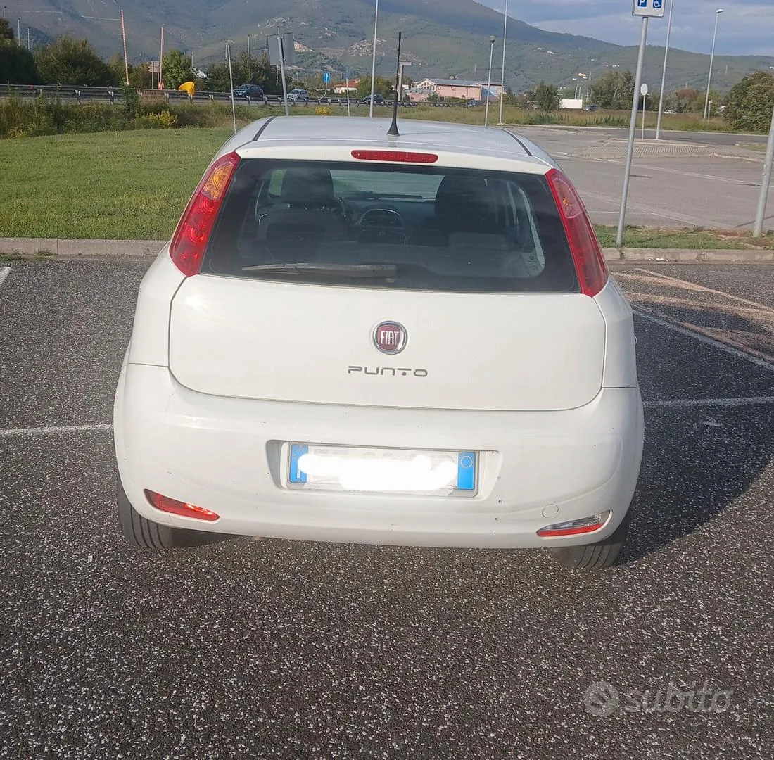 Fiat Punto 2015 photo 5