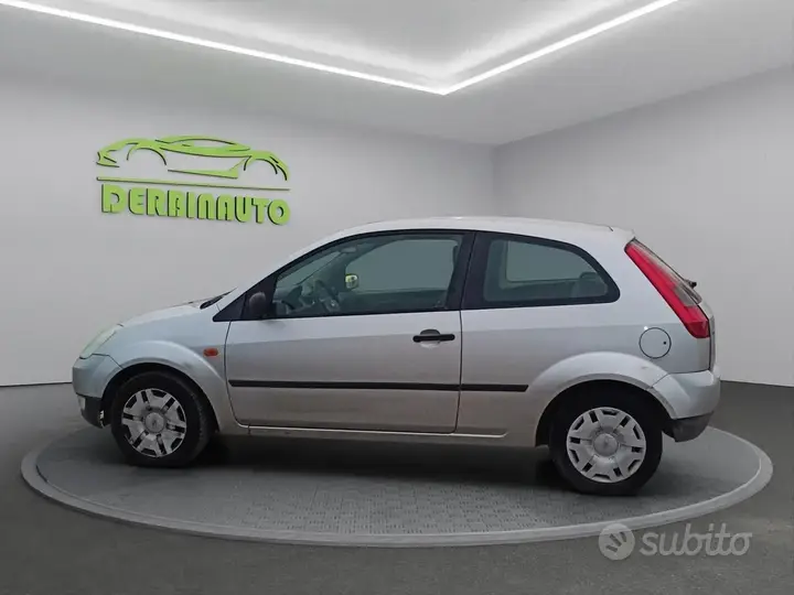 Ford Fiesta 2004 photo 3
