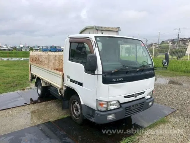 Nissan Atlas