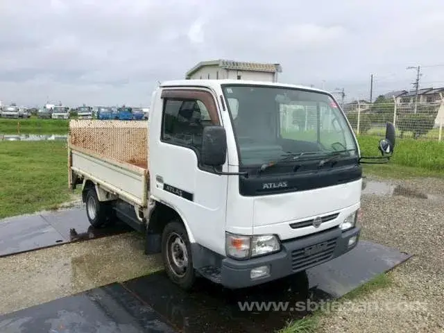 Nissan Atlas