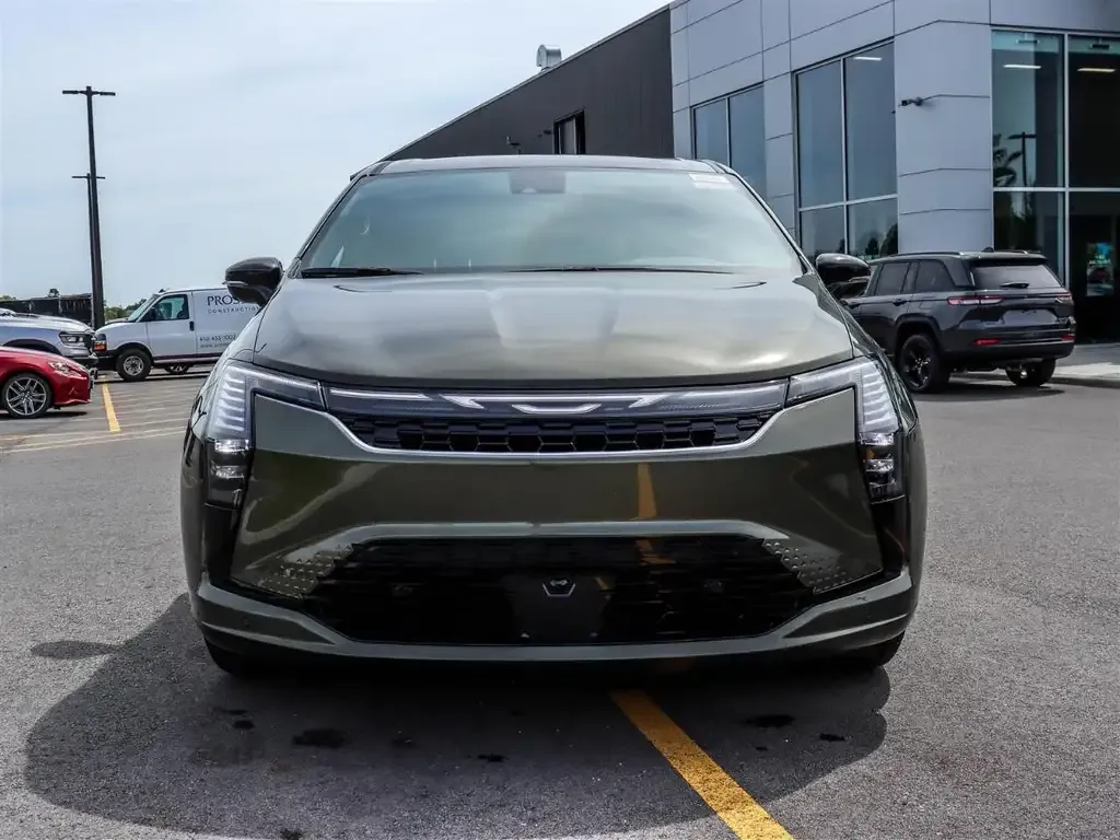 Chrysler Pacifica 2027 photo 2