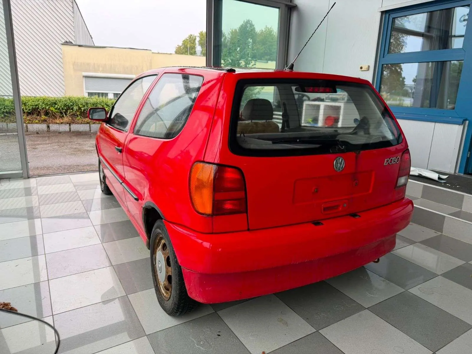 Volkswagen Polo 1998 photo 5