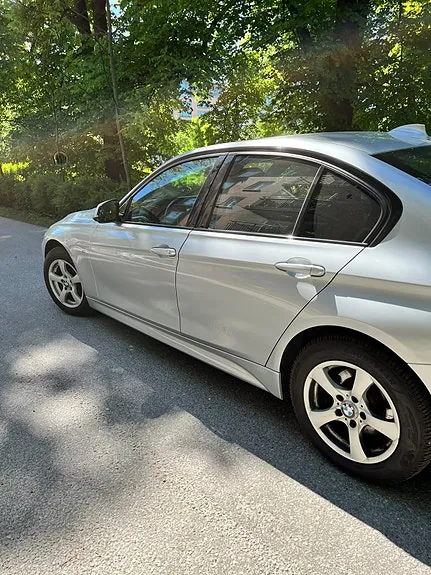BMW 318D 2015 photo 3