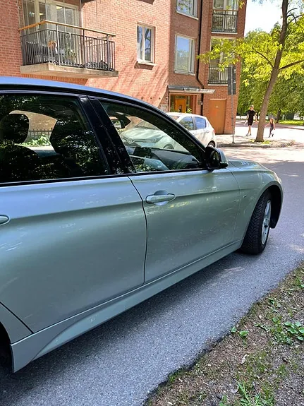 BMW 318D 2015 photo 2