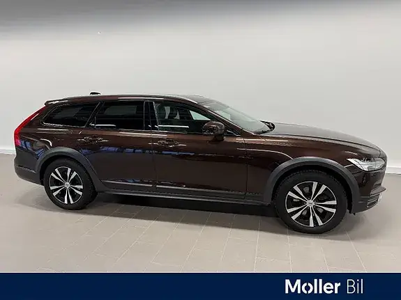 Volvo V90 Cross Country