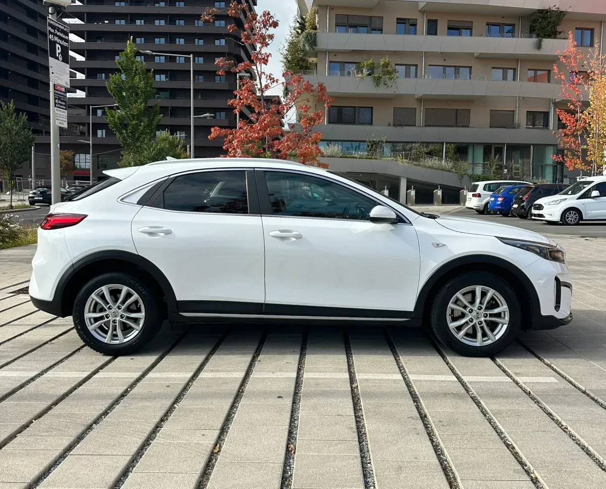 Kia Xceed 2023 photo 3
