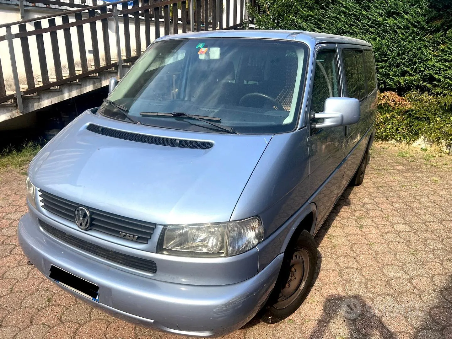 Volkswagen Caravelle 2000 photo 3