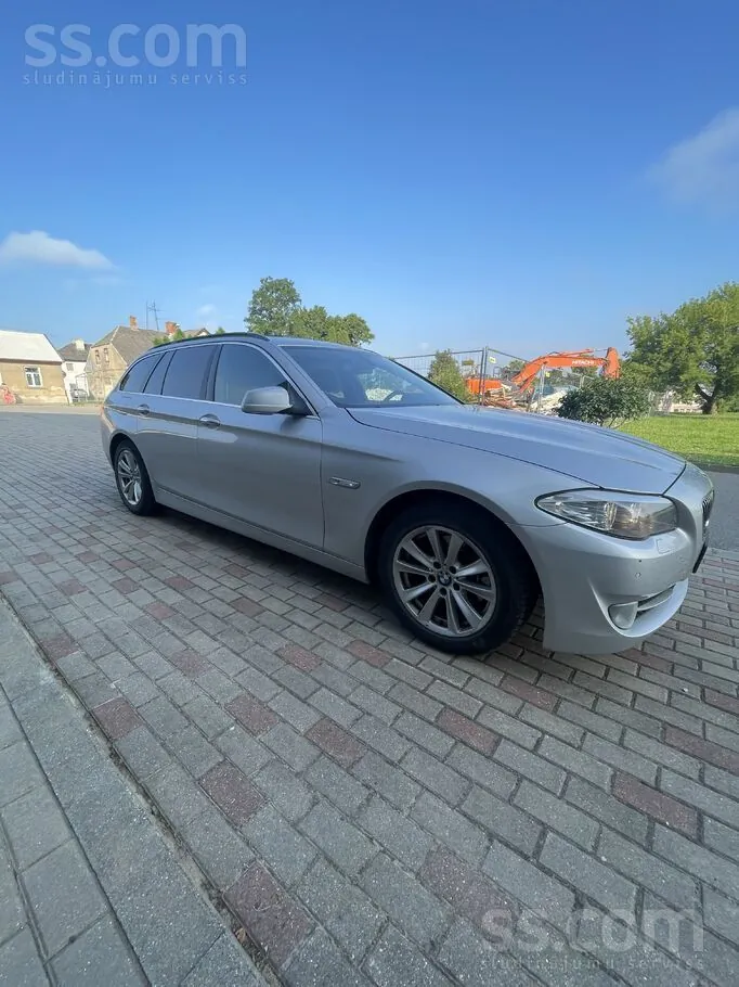 BMW 520 2011 photo 5