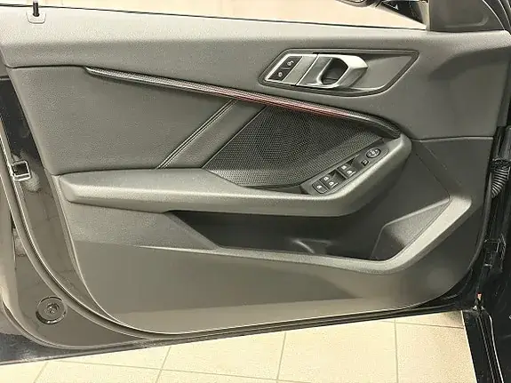 BMW 118I 2022 photo 5