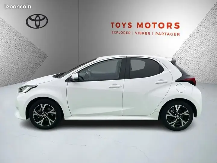 Toyota Yaris 2025 photo 2