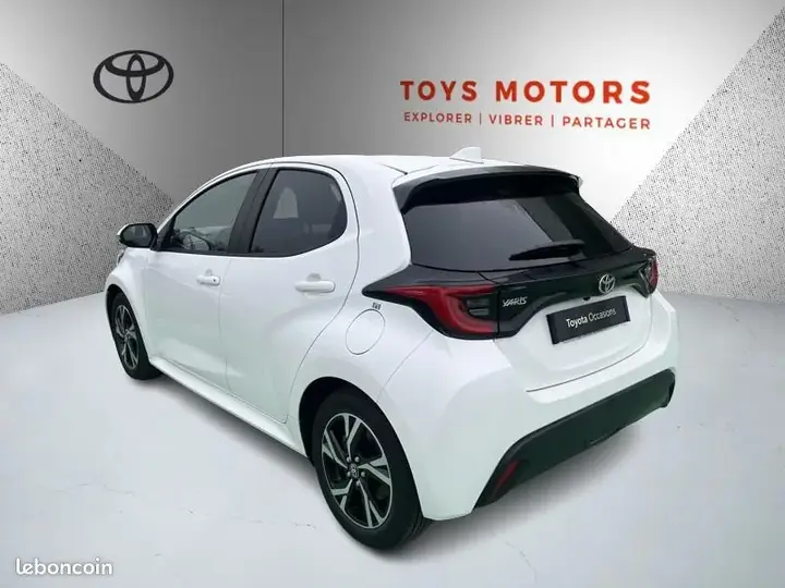 Toyota Yaris 2025 photo 3