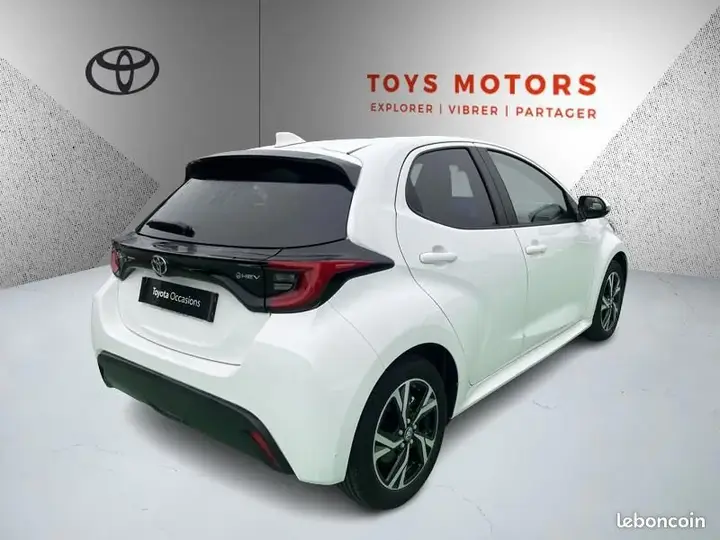 Toyota Yaris 2025 photo 5