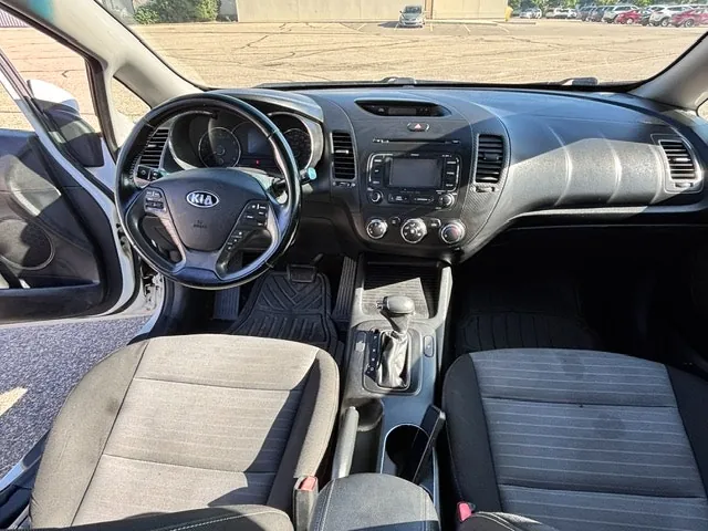 Kia Forte 2016 photo 4