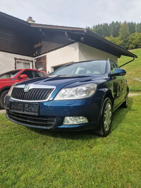 Skoda Octavia 2012 photo 3