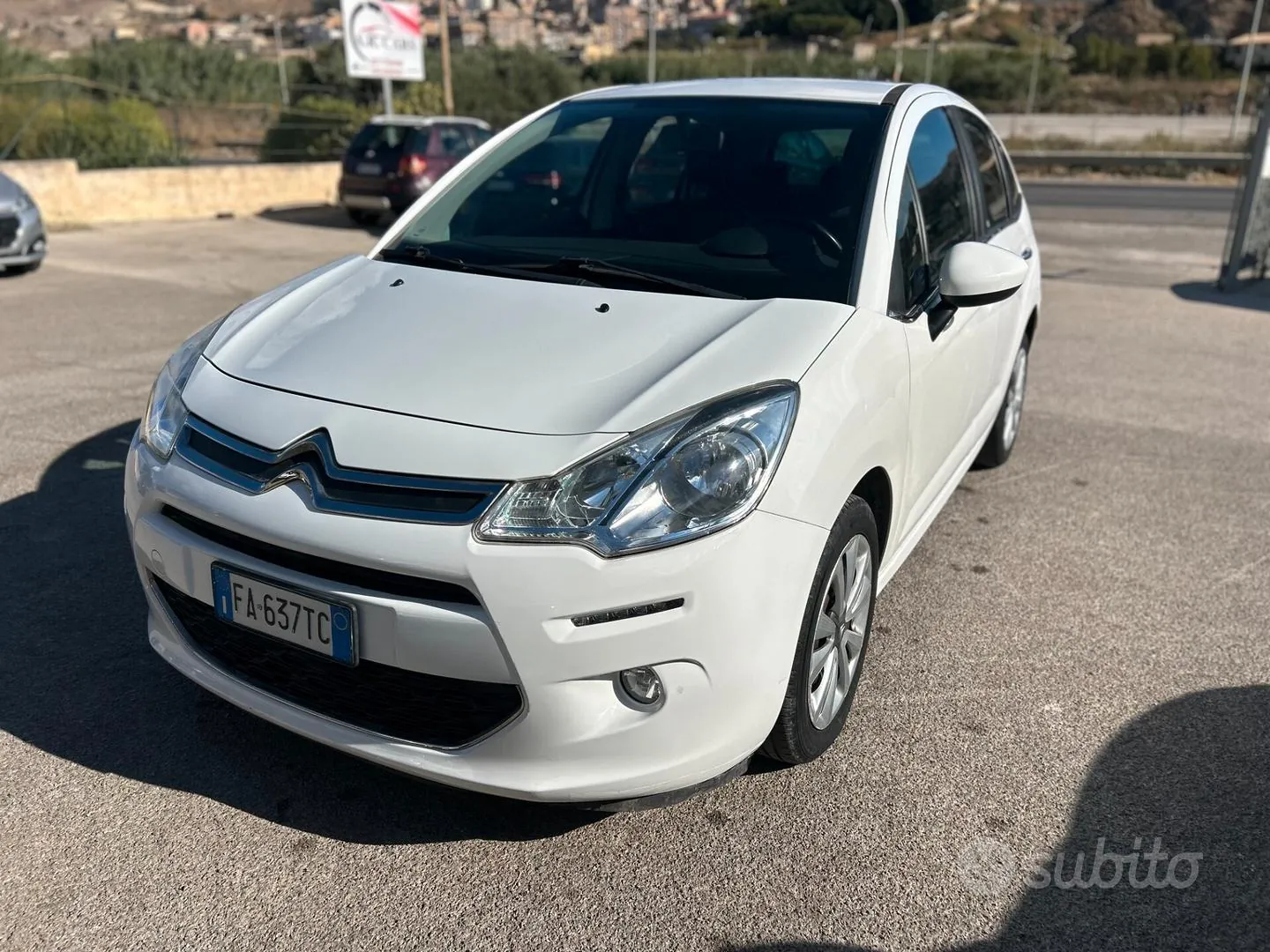 Citroen C3 2015 photo 2