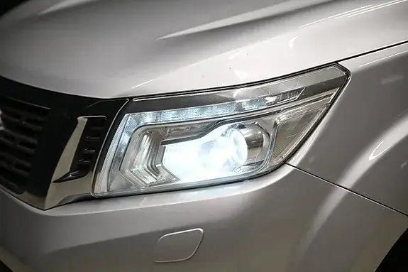 Nissan Navara 2017 photo 3