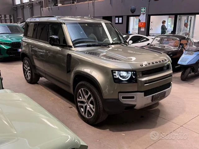 Land Rover Defender 2024 photo 3