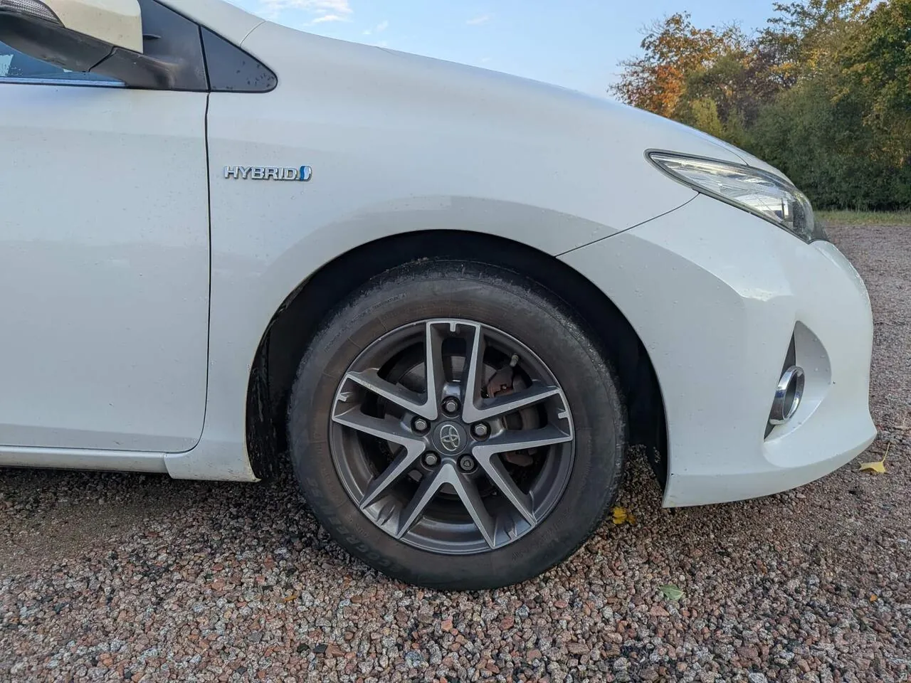 Toyota Auris 2015 photo 4