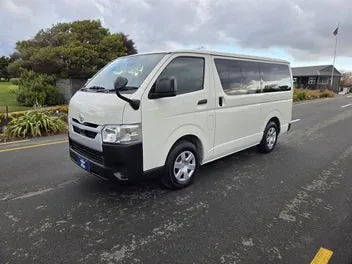 Toyota Hiace 2021 photo 4