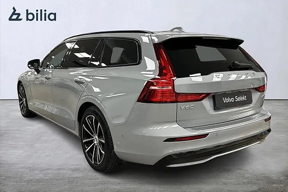Volvo V60 2025 photo 2