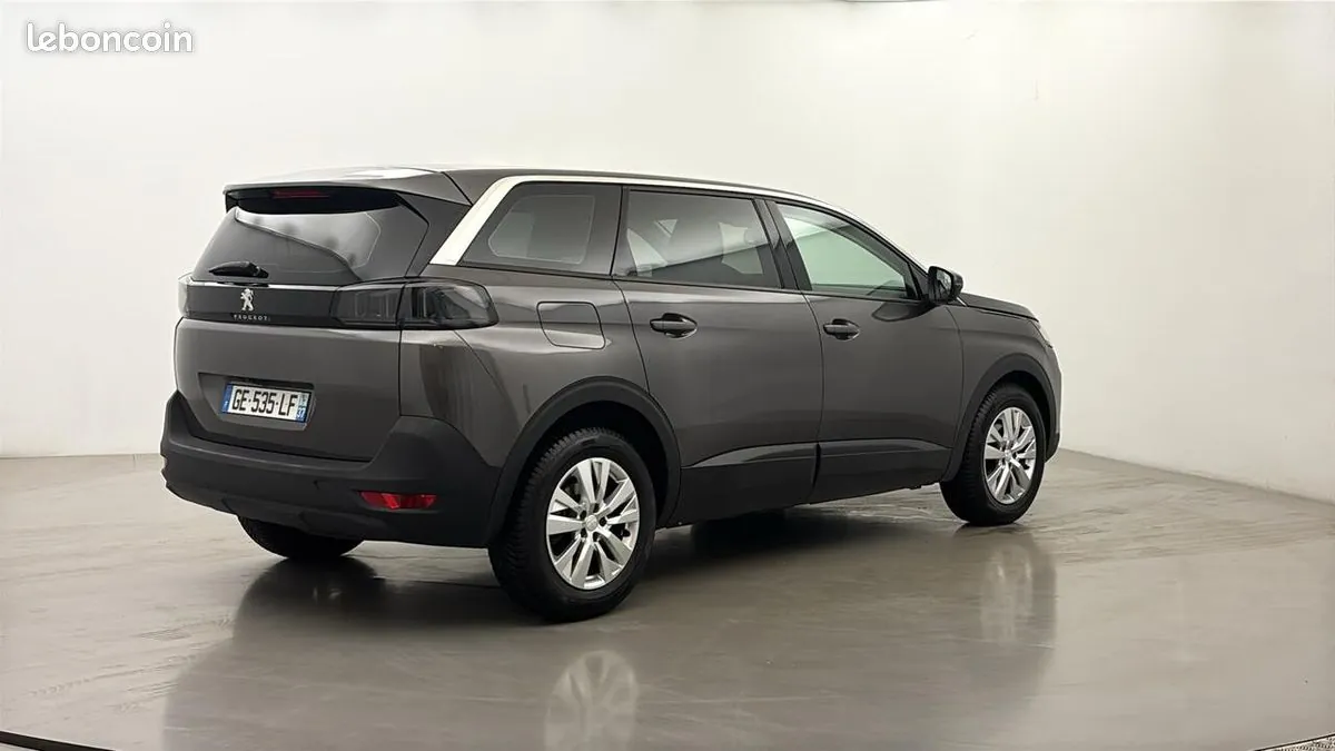 Peugeot 5008 2022 photo 5