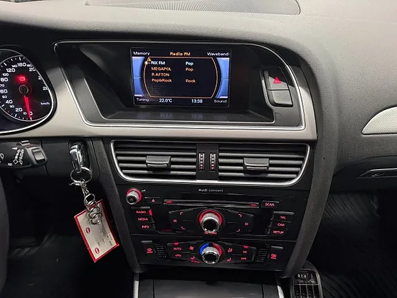 Audi A4 2013 photo 5