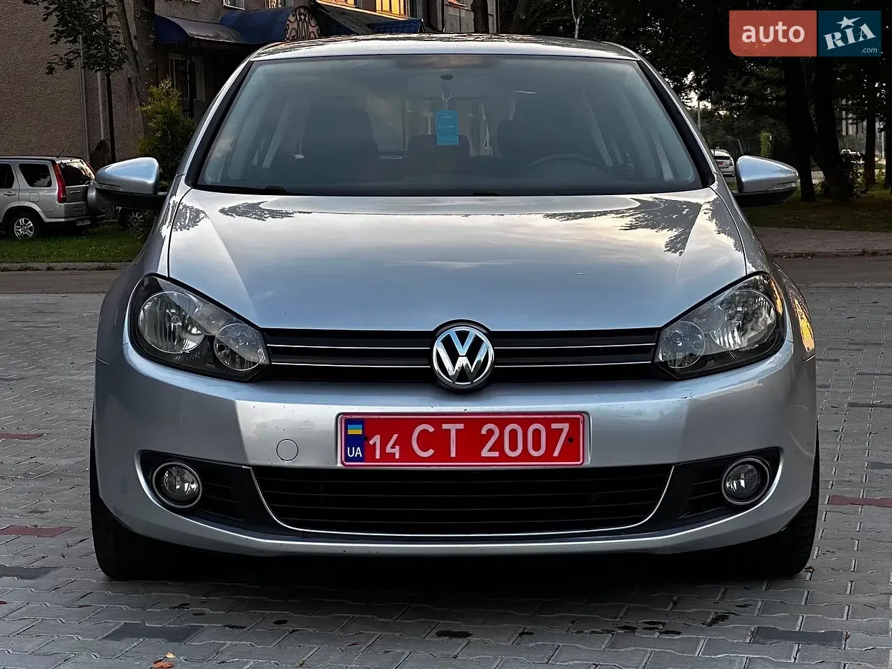 Volkswagen Golf 2010 photo 4