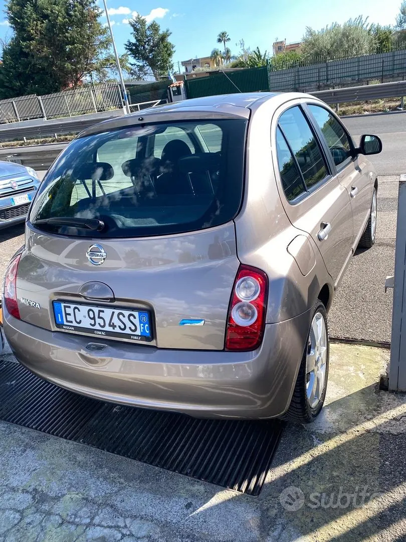 Nissan Micra 2010 photo 4