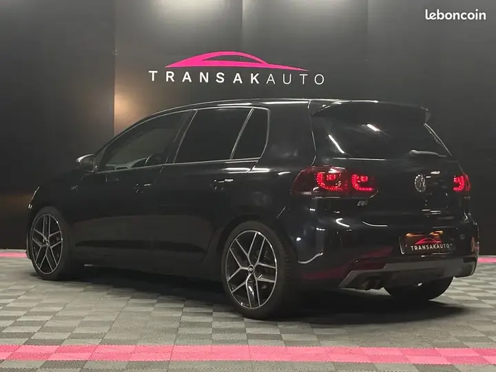 Volkswagen Golf 2009 photo 2