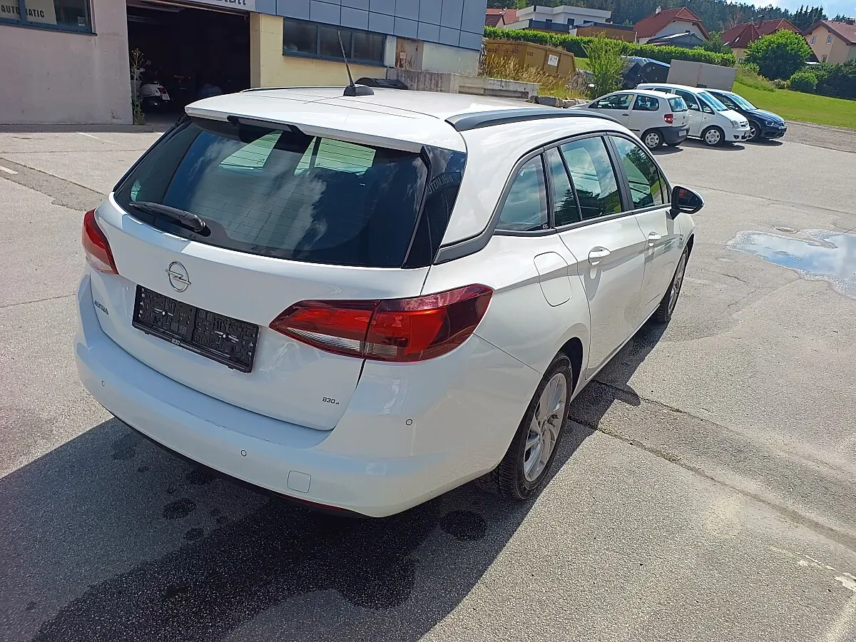 Opel Astra 2020 photo 4