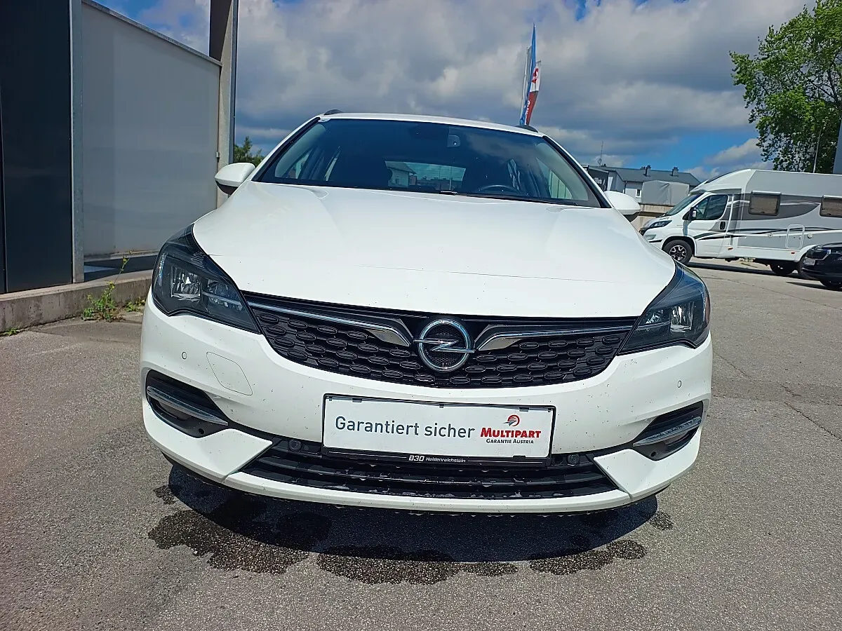 Opel Astra 2020 photo 2